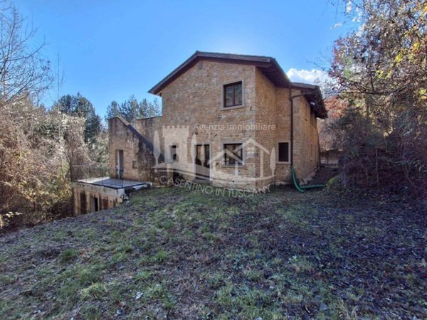 casale in vendita ad Ortignano Raggiolo