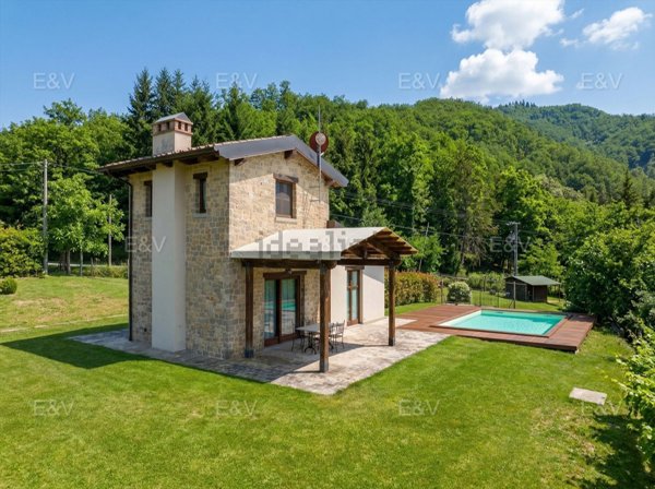 appartamento in vendita ad Ortignano Raggiolo