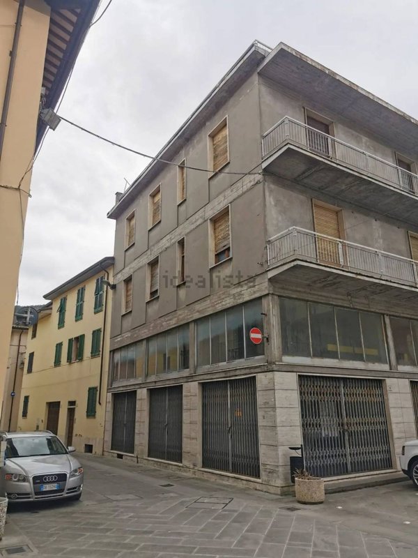 locale commerciale in vendita a Pieve Santo Stefano