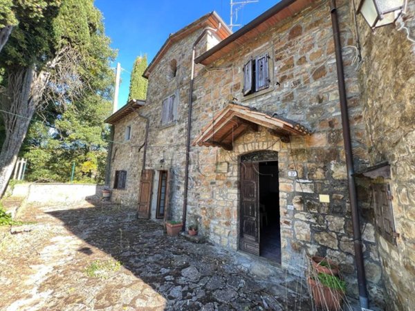 locale commerciale in vendita a Pieve Santo Stefano