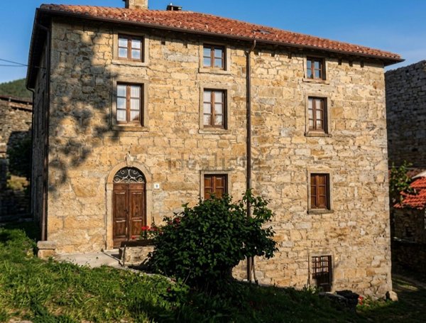appartamento in vendita a Pieve Santo Stefano in zona Ville di Roti