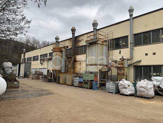 locale commerciale in vendita a Pieve Santo Stefano