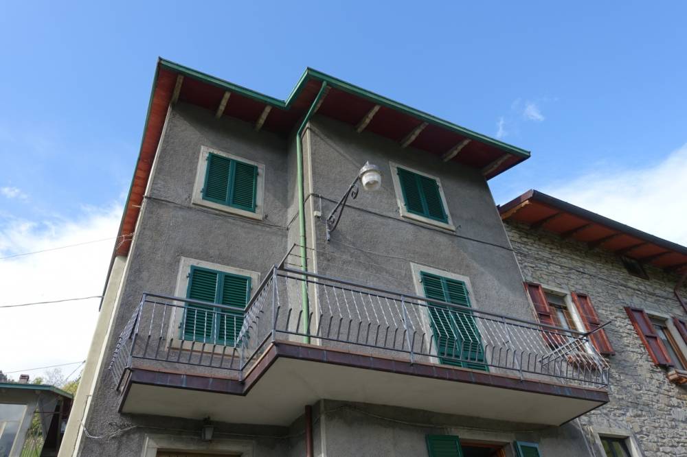 casa indipendente in vendita a Poppi in zona Badia Prataglia