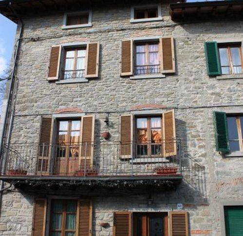 casa indipendente in vendita a Poppi in zona Badia Prataglia