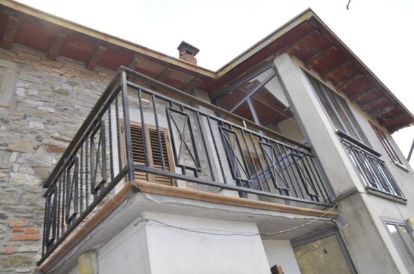 appartamento in vendita a Poppi in zona Lierna