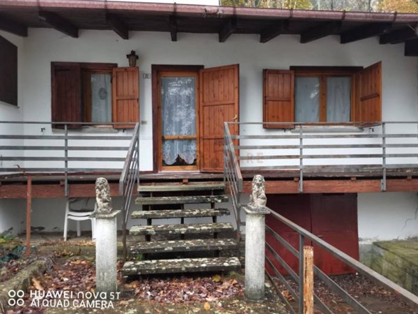 casa indipendente in vendita a Poppi in zona Badia Prataglia