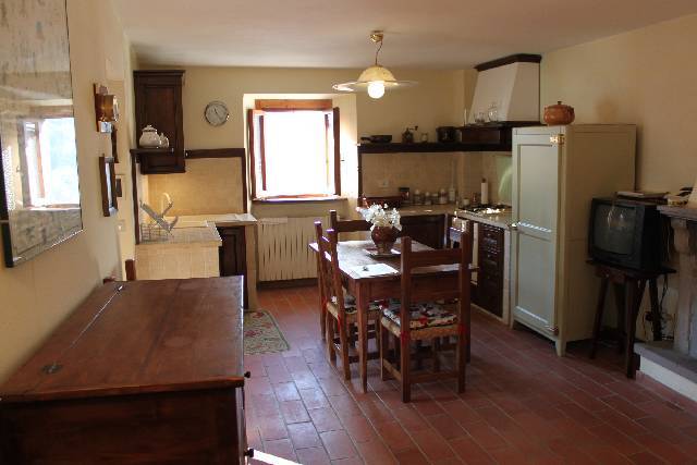 casa indipendente in vendita a Poppi in zona Sala