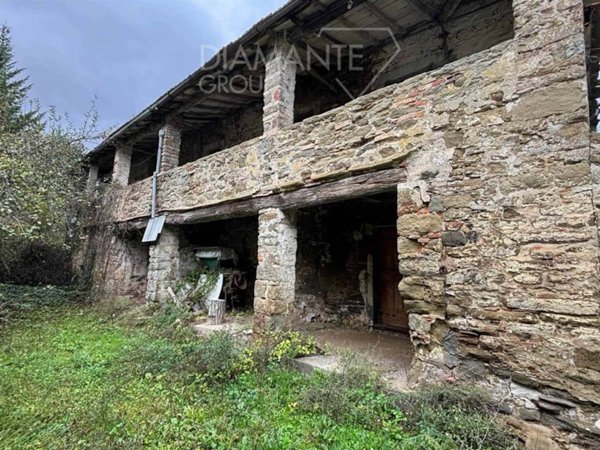negozio in vendita a Poppi