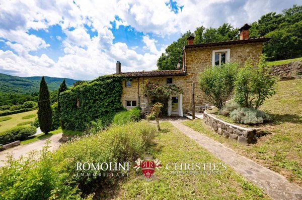 casa indipendente in vendita a Poppi in zona Sala