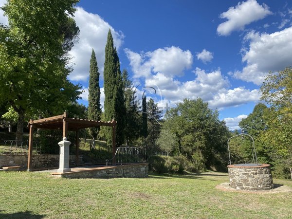 casa indipendente in vendita a Poppi