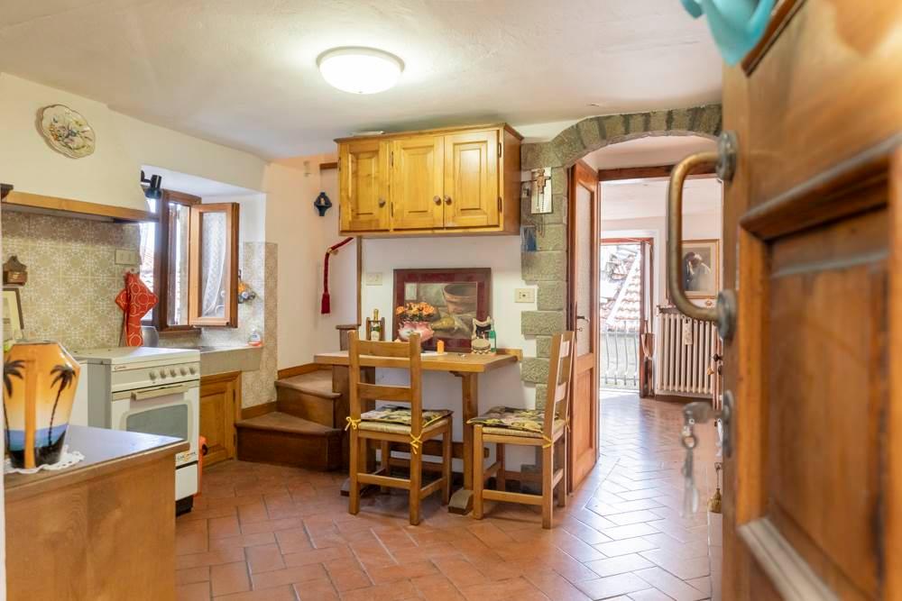 casa indipendente in vendita a Poppi in zona Camaldoli