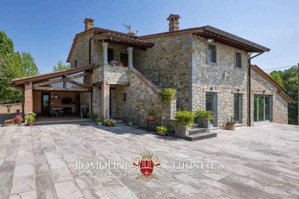 casa indipendente in vendita a Poppi