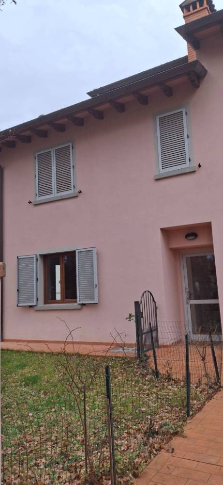 appartamento in vendita a Poppi in zona Porrena