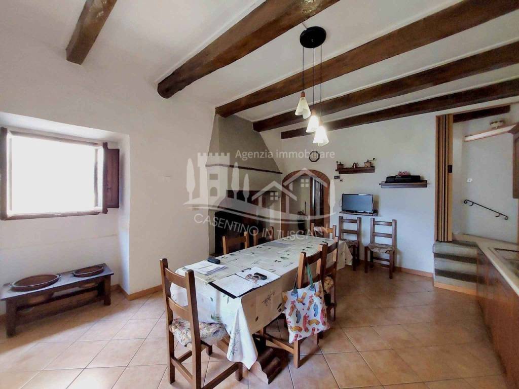 casa indipendente in vendita a Poppi