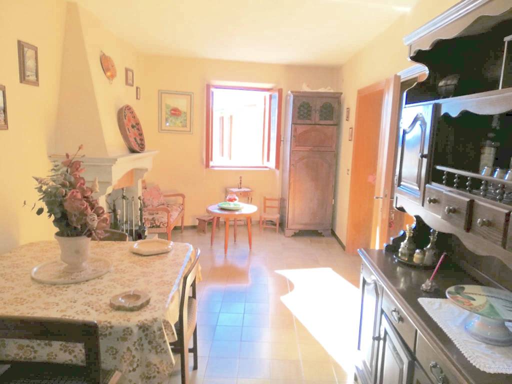 casa indipendente in vendita a Poppi in zona Moggiona