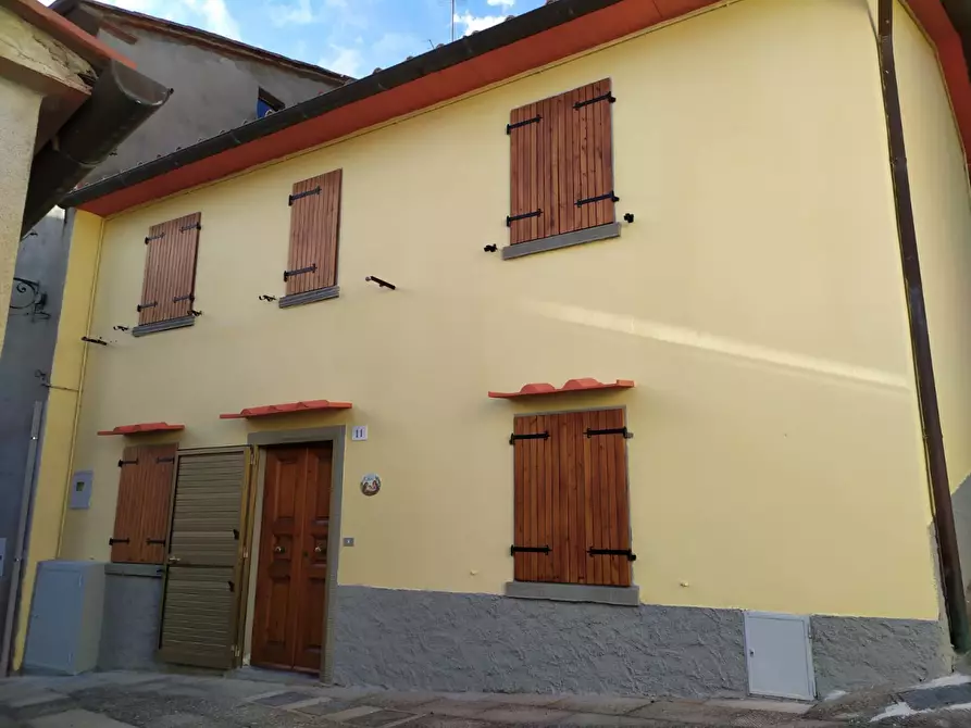 casa indipendente in vendita a Poppi in zona Moggiona