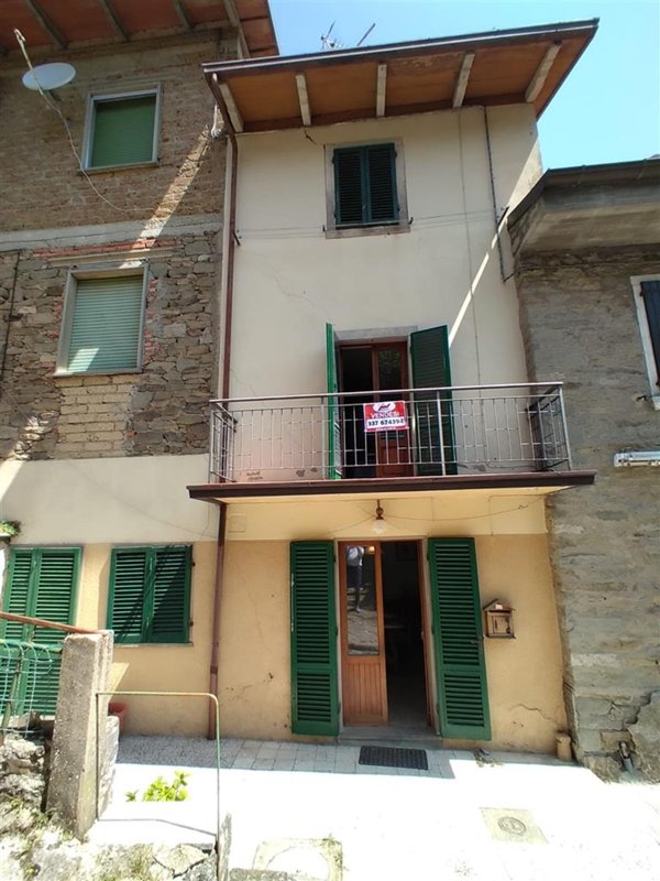 casa indipendente in vendita a Poppi in zona Badia Prataglia