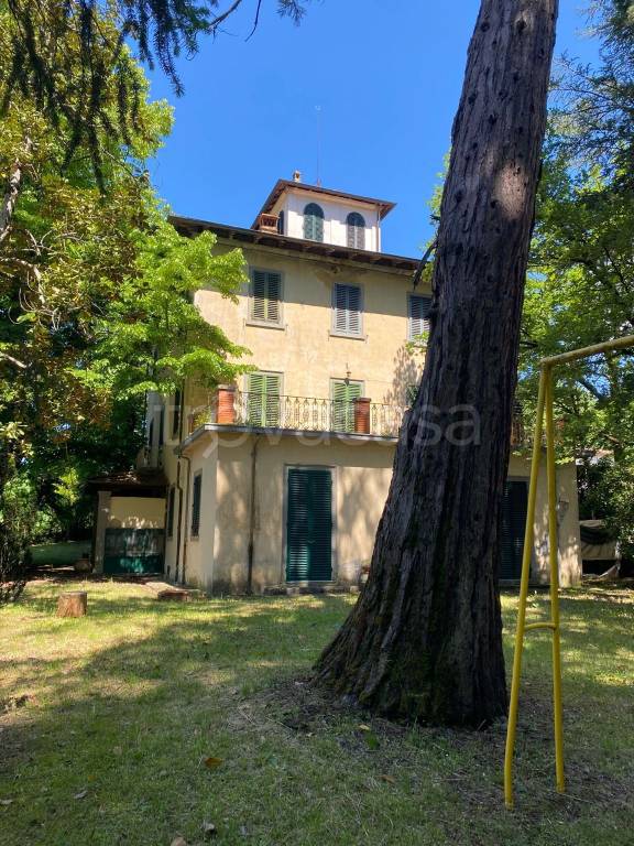 casa indipendente in vendita a Poppi in zona Sala