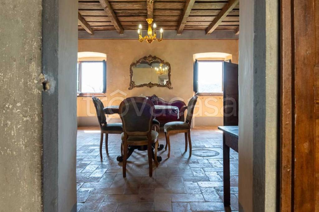 casa indipendente in vendita a Poppi in zona Lierna