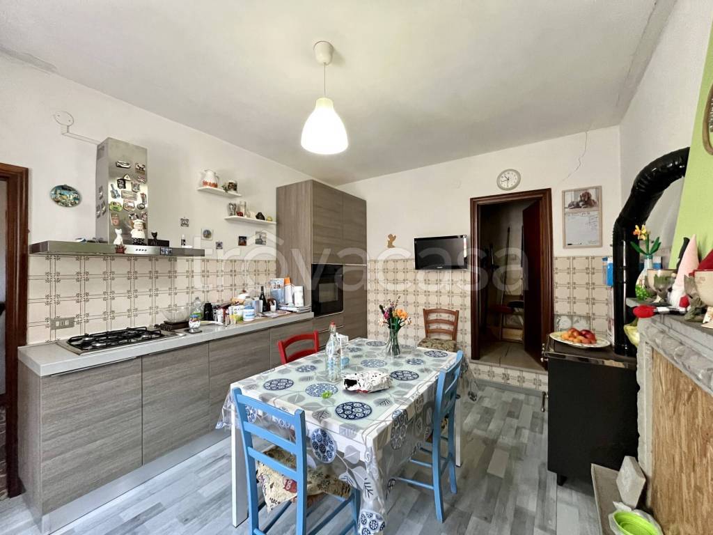 casa indipendente in vendita a Poppi in zona Badia Prataglia