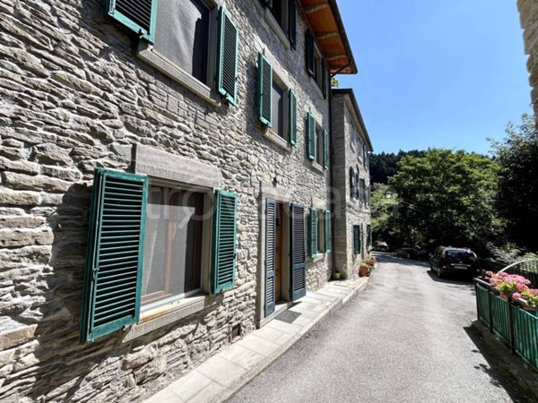 casa indipendente in vendita a Poppi in zona Badia Prataglia