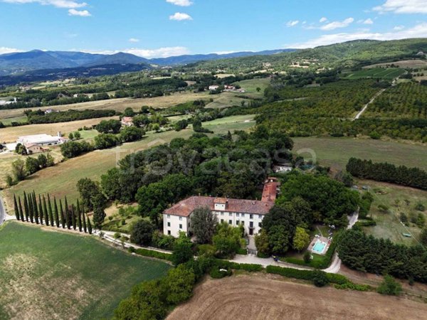 casa indipendente in vendita a Poppi in zona Sala