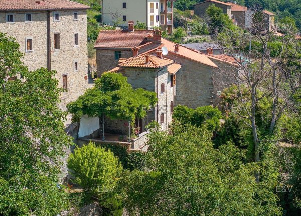 casa indipendente in vendita a Poppi