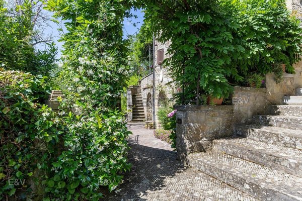 casa indipendente in vendita a Poppi