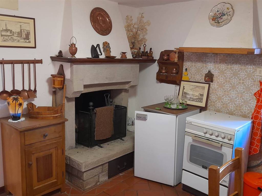 casa indipendente in vendita a Poppi in zona Camaldoli