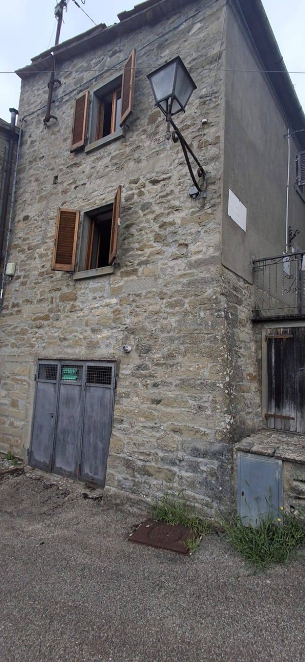appartamento in vendita a Poppi in zona Moggiona