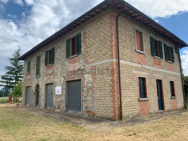 casa indipendente in vendita a Poppi