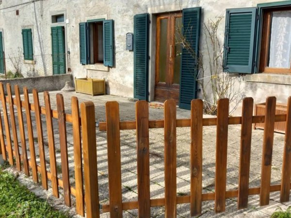 casa indipendente in vendita a Poppi in zona Badia Prataglia