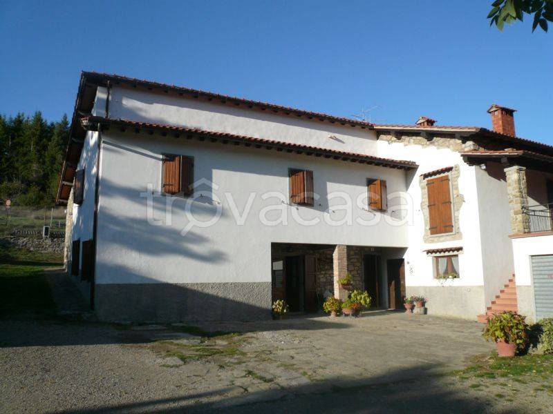 casa indipendente in vendita a Poppi in zona Quorle