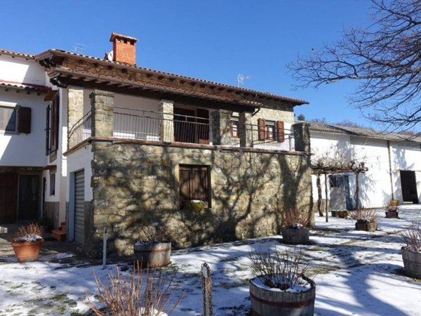 casa indipendente in vendita a Poppi in zona Quorle