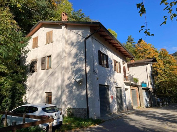 appartamento in vendita a Poppi in zona Badia Prataglia