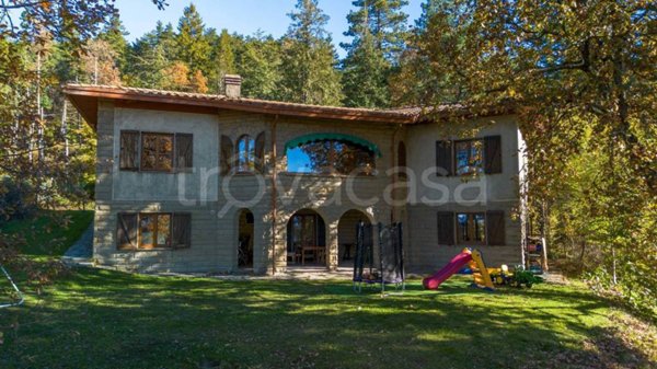 casa indipendente in vendita a Poppi