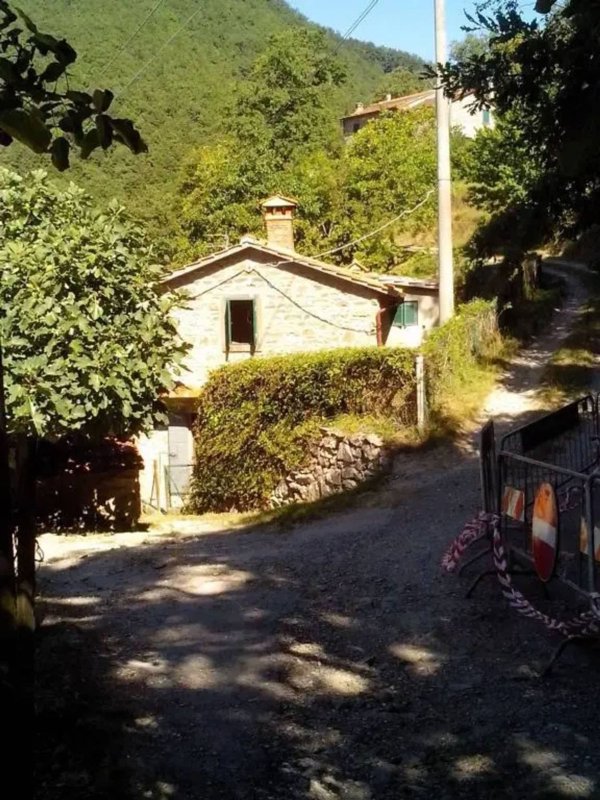 casa indipendente in vendita a Poppi
