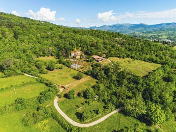 casale in vendita a Poppi