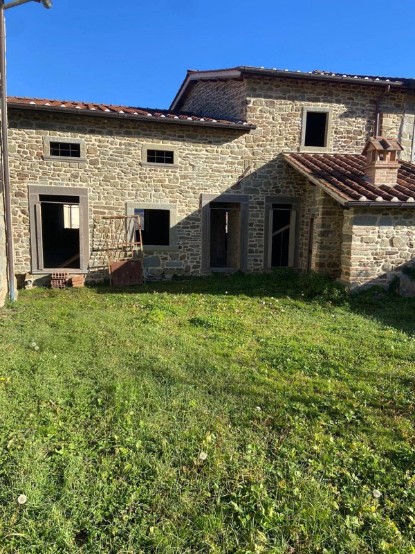 casa indipendente in vendita a Poppi