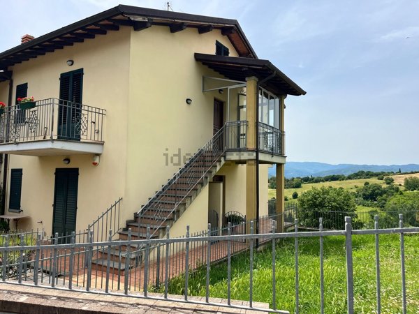 appartamento in vendita a Poppi in zona Avena