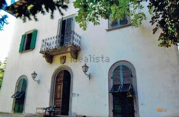 casa indipendente in vendita a Poppi in zona Porrena