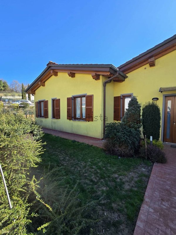 casa indipendente in vendita a Poppi in zona Ponte a Poppi