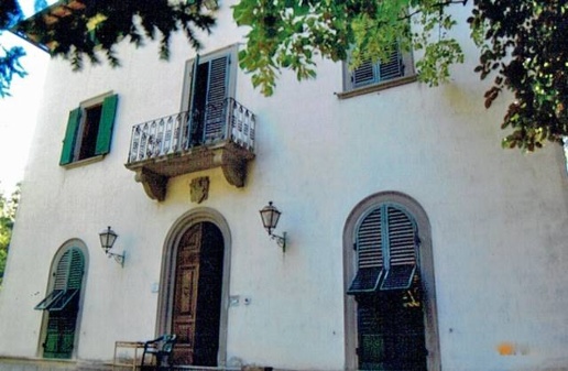 casa indipendente in vendita a Poppi in zona Porrena