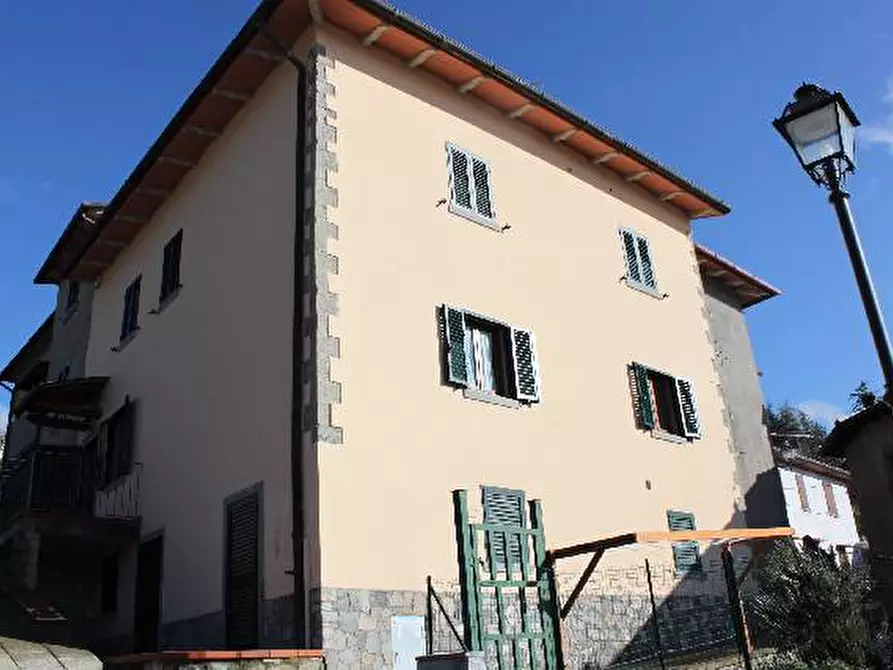 casa indipendente in vendita a Poppi in zona Moggiona