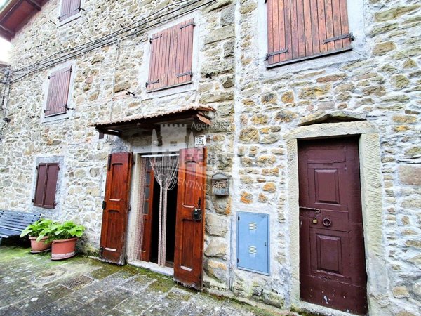 appartamento in vendita a Poppi in zona Lierna