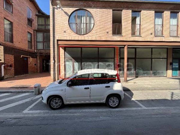 negozio in vendita a San Giovanni Valdarno