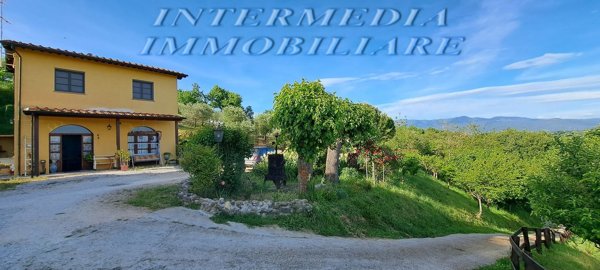 casale in vendita a San Giovanni Valdarno