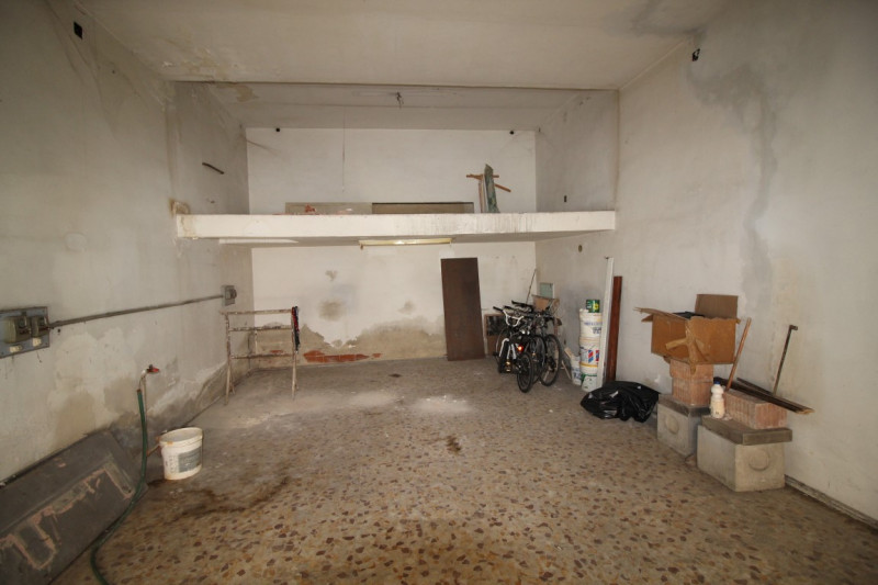 locale di sgombero in vendita a San Giovanni Valdarno