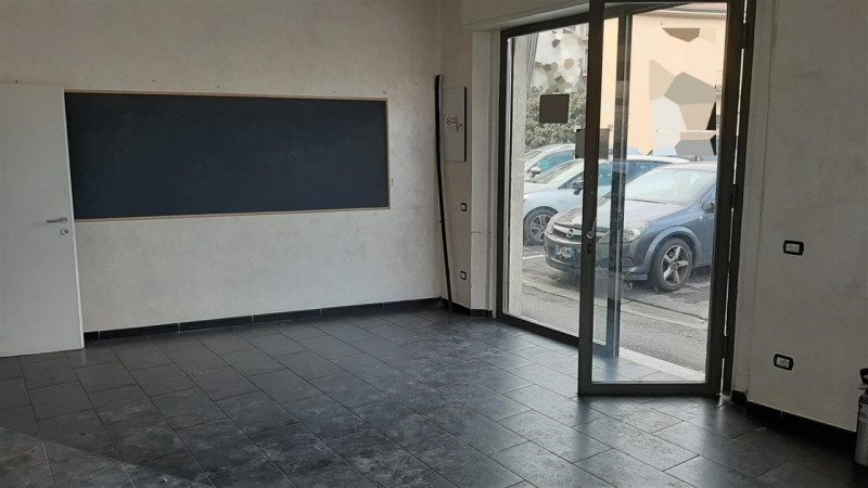 negozio in vendita a San Giovanni Valdarno