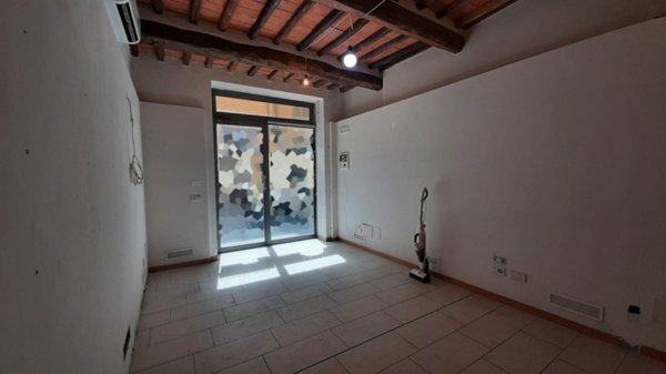 negozio in vendita a San Giovanni Valdarno